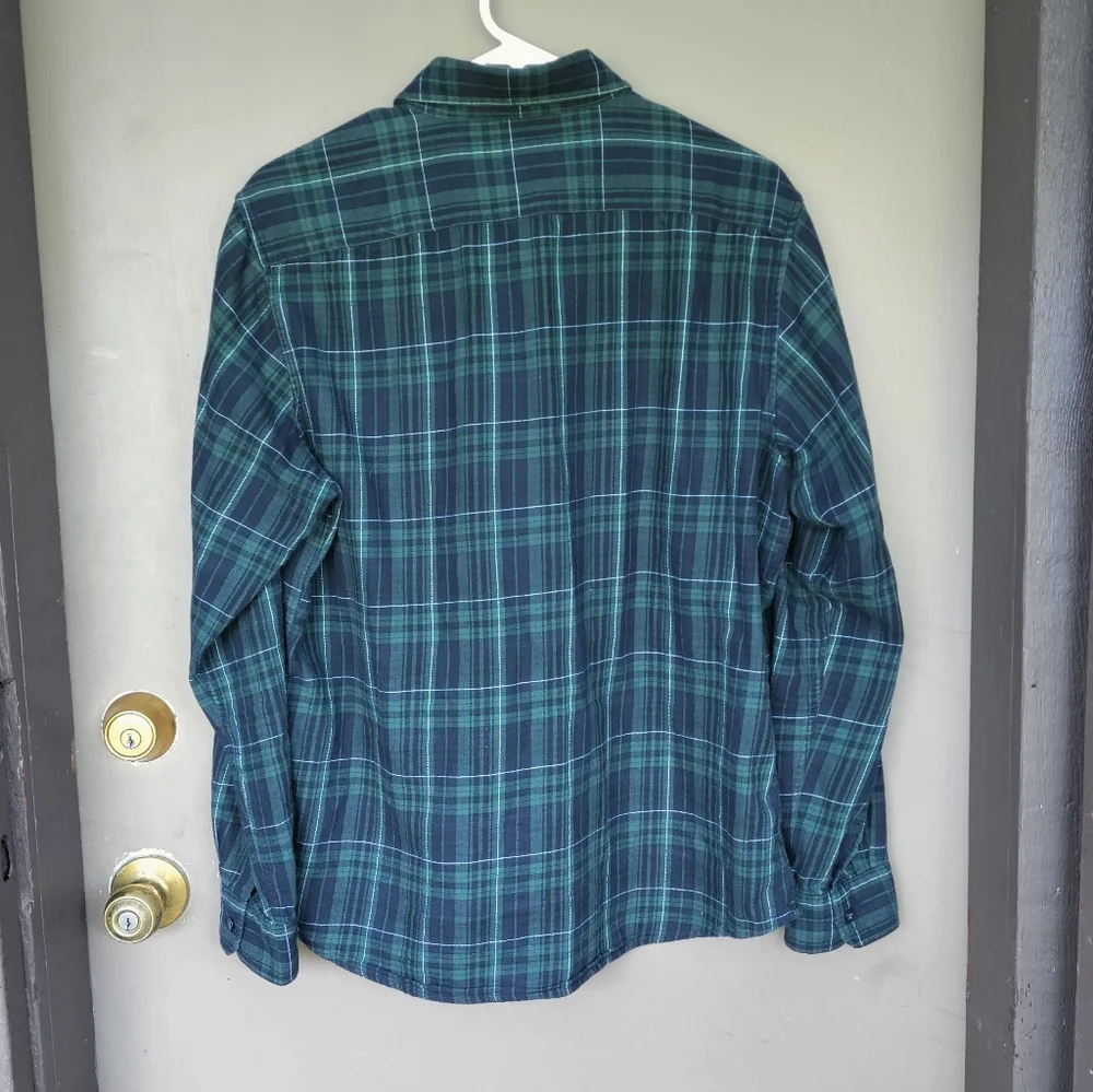 Slate & Stone Blue and Green Plaid Button Down Shirt‎